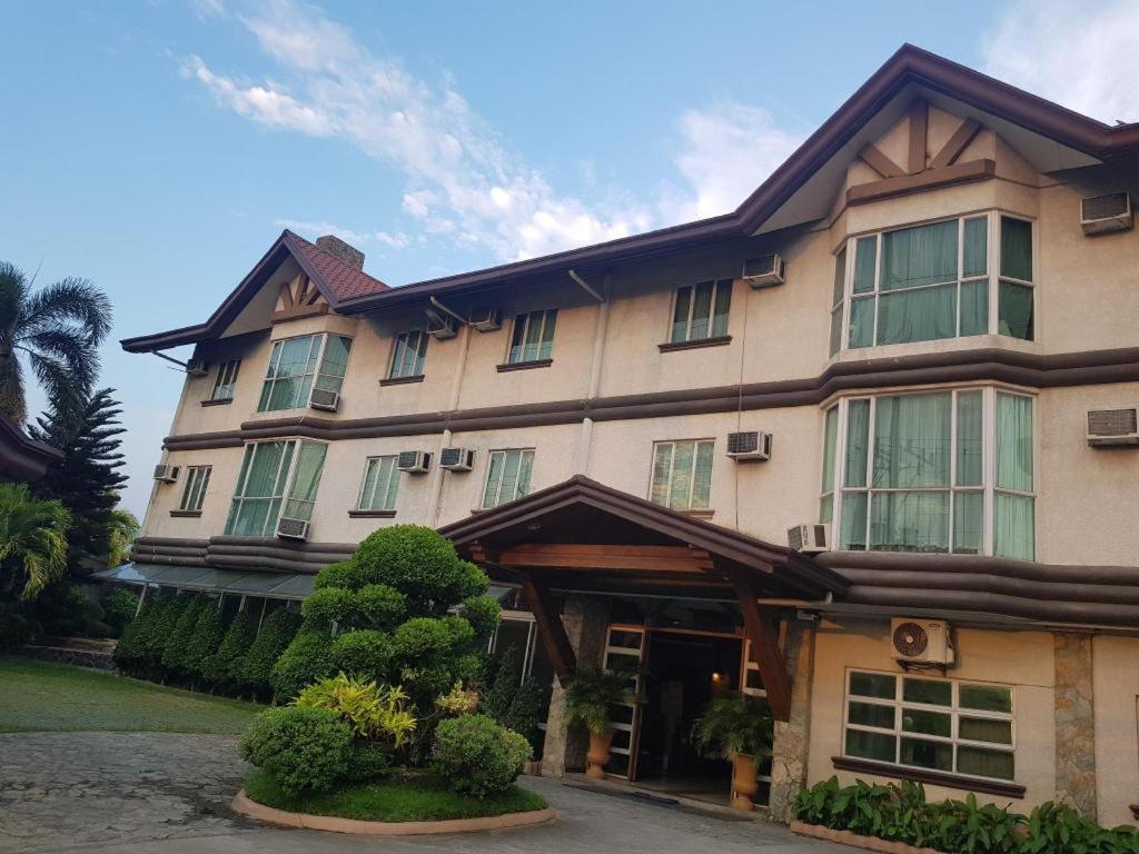 巧克力和草莓酒店 Baliuag 外观 照片